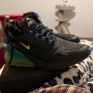 Nike Air Max 270